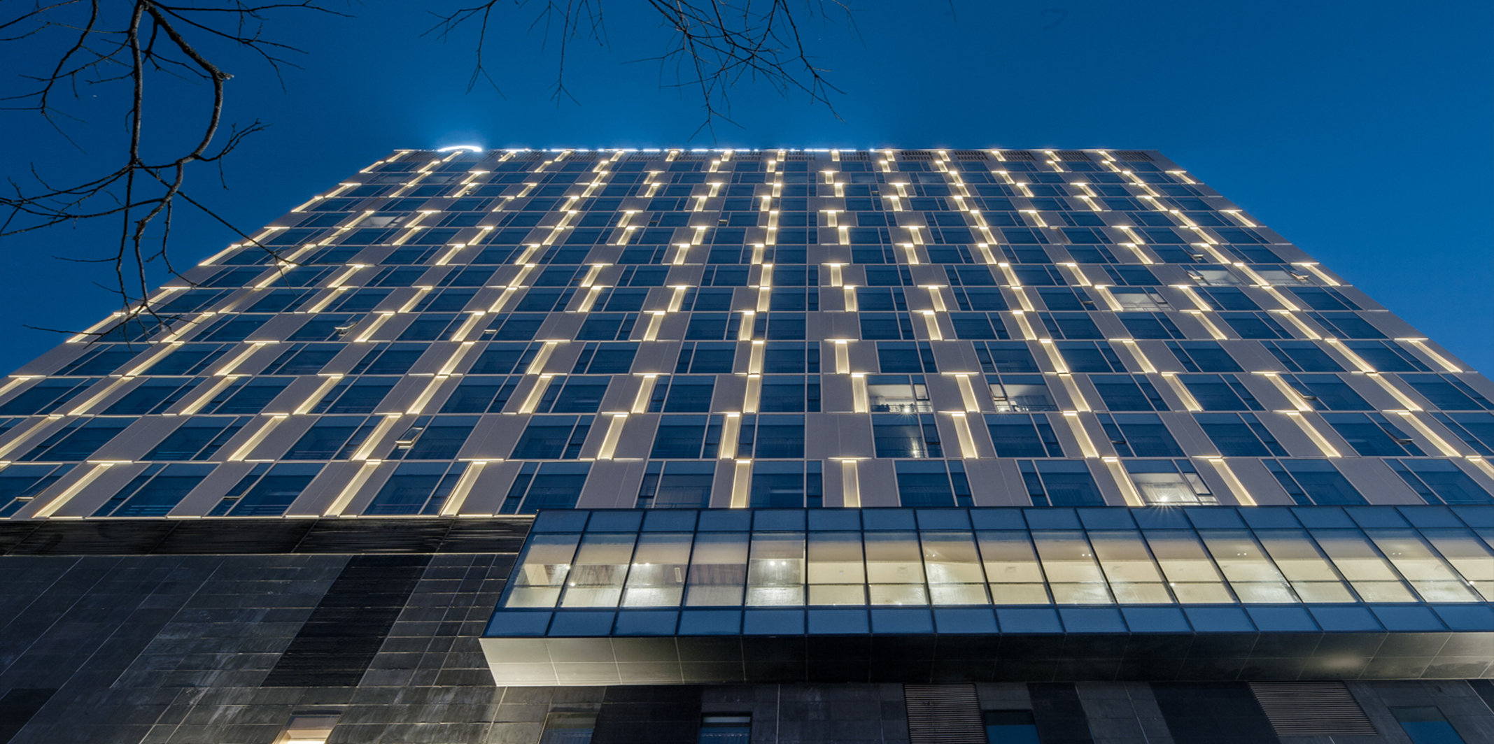 绿地荆州铂骊酒店及酒店式公寓_Peddle thorp architects