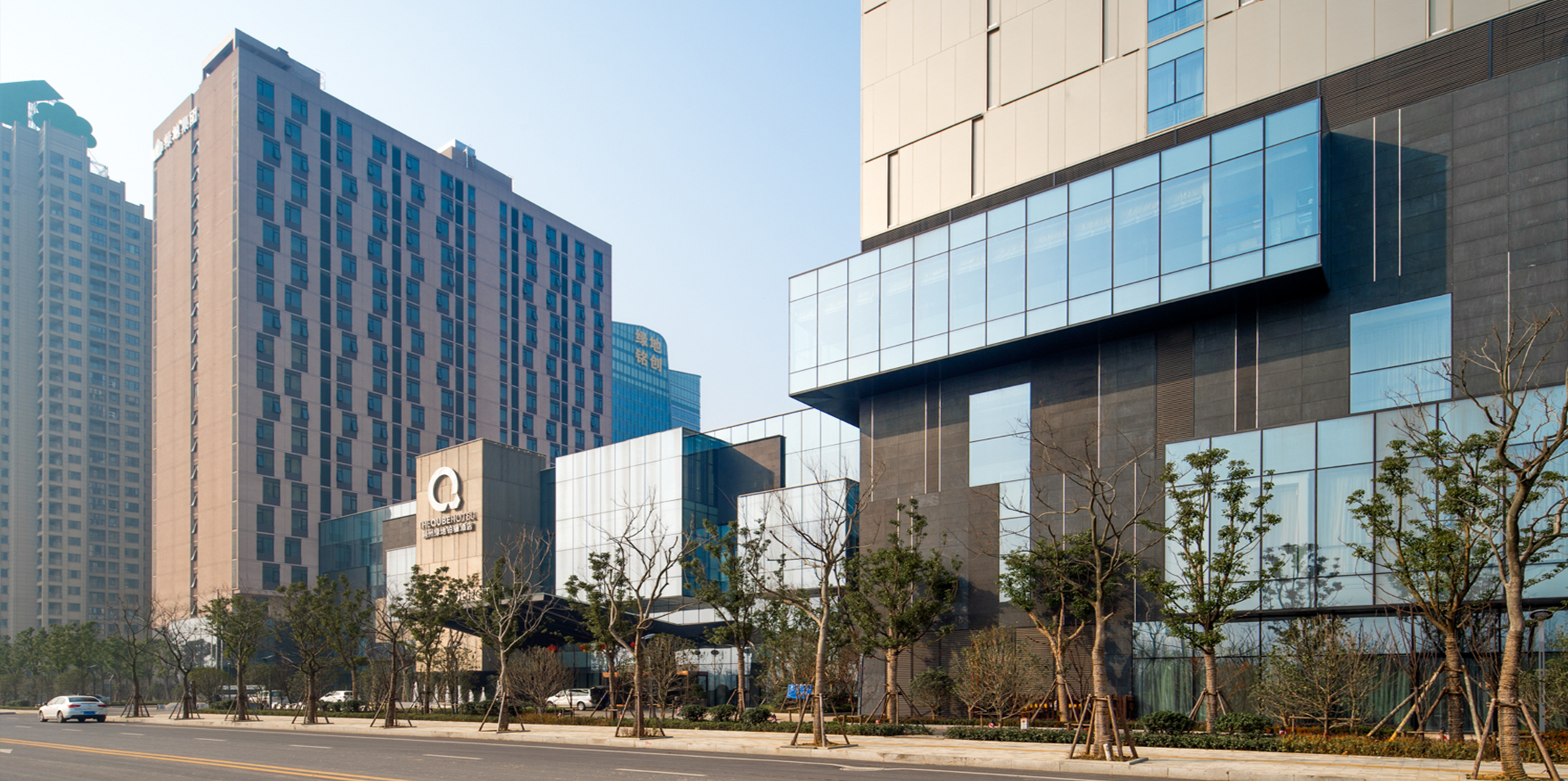 绿地荆州铂骊酒店及酒店式公寓_Peddle thorp architects